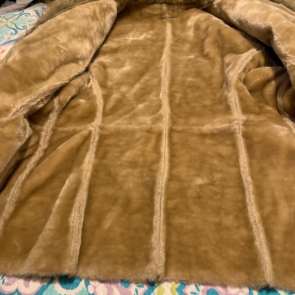 Guess - Picture 4 of 4